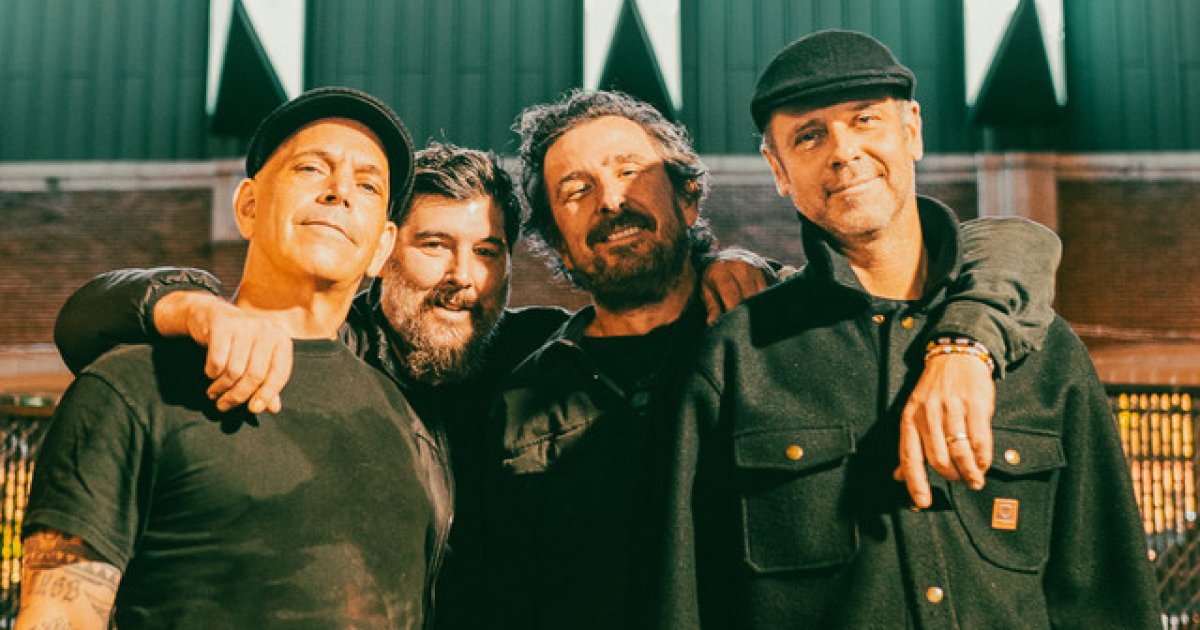 The Bouncing Souls Live