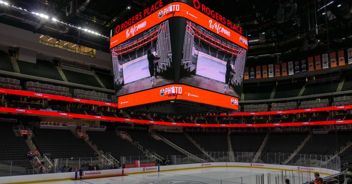 Boston Bruins at Edmonton Oilers