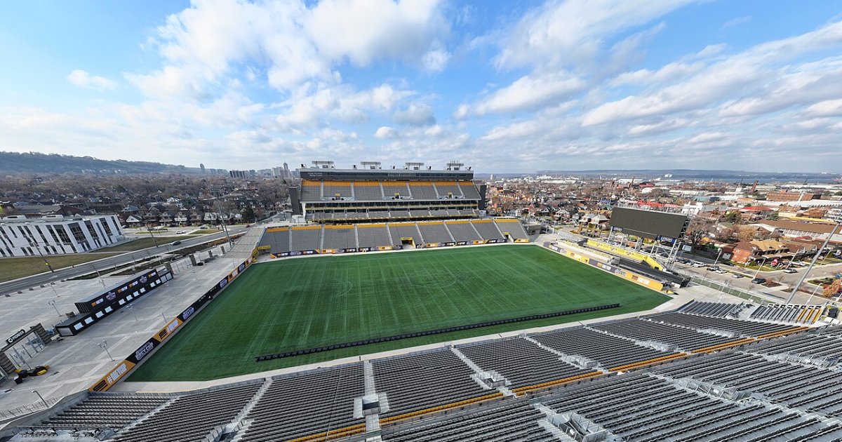Hamilton Tiger-Cats vs Ottawa Redblacks — Hamilton Stadium