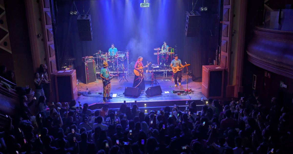 Aterciopelados at Vogue Theatre