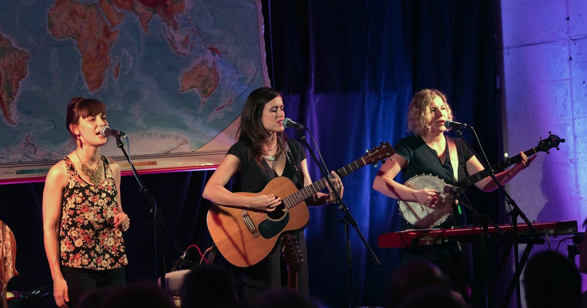 The Good Lovelies - Holiday Concert at Massey Hall - Allied Music Centre