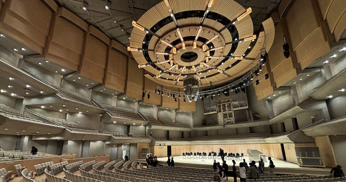 Elf in Concert at Roy Thomson Hall