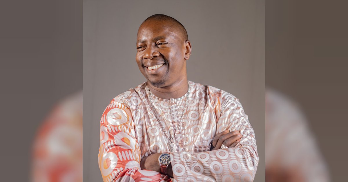 Vieux Farka Touré at the Boutal Theatre, Centre culturel franco-manitobain