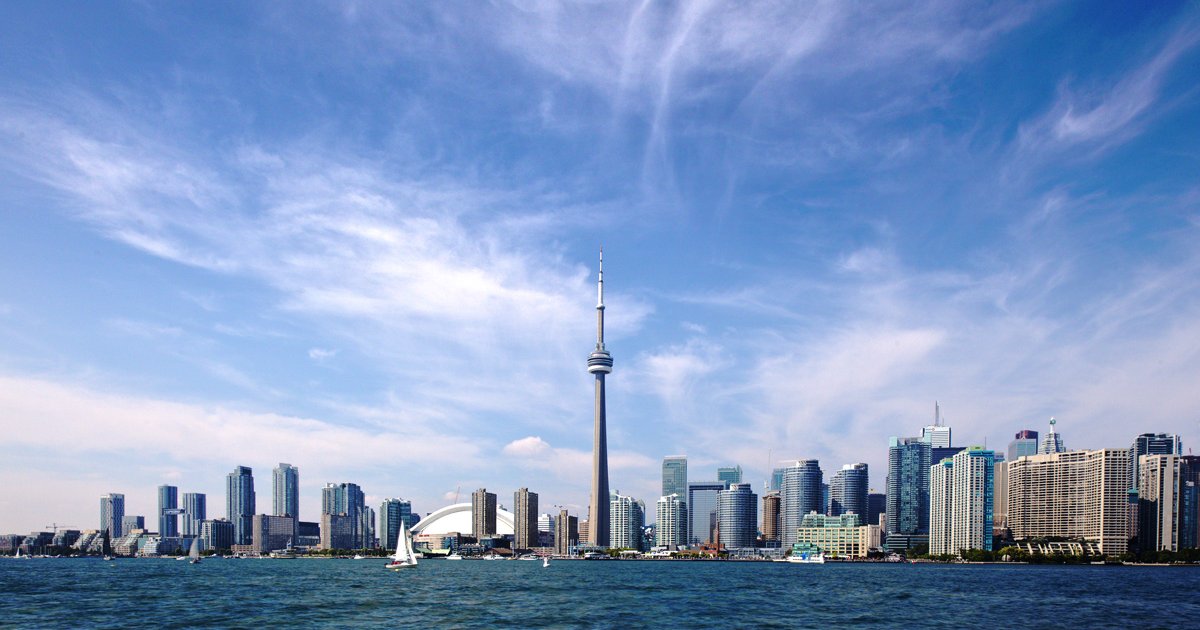 Toronto Guided City Tour + Harbour Cruise at Amsterdam Brewhouse
