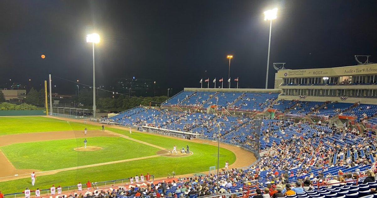 Ottawa Titans c. New Jersey Jackals — séries de la Frontier League, Ottawa Stadium