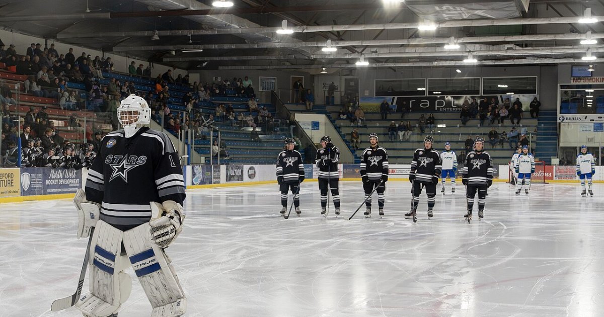 Coastal Tsunami contre les Delta Ice Hawks au Sungod Recreation Centre