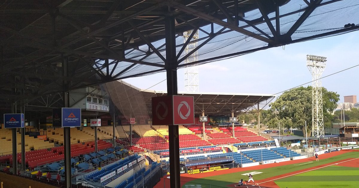 Capitales de Québec contre Kane County Cougars au Stade Canac
