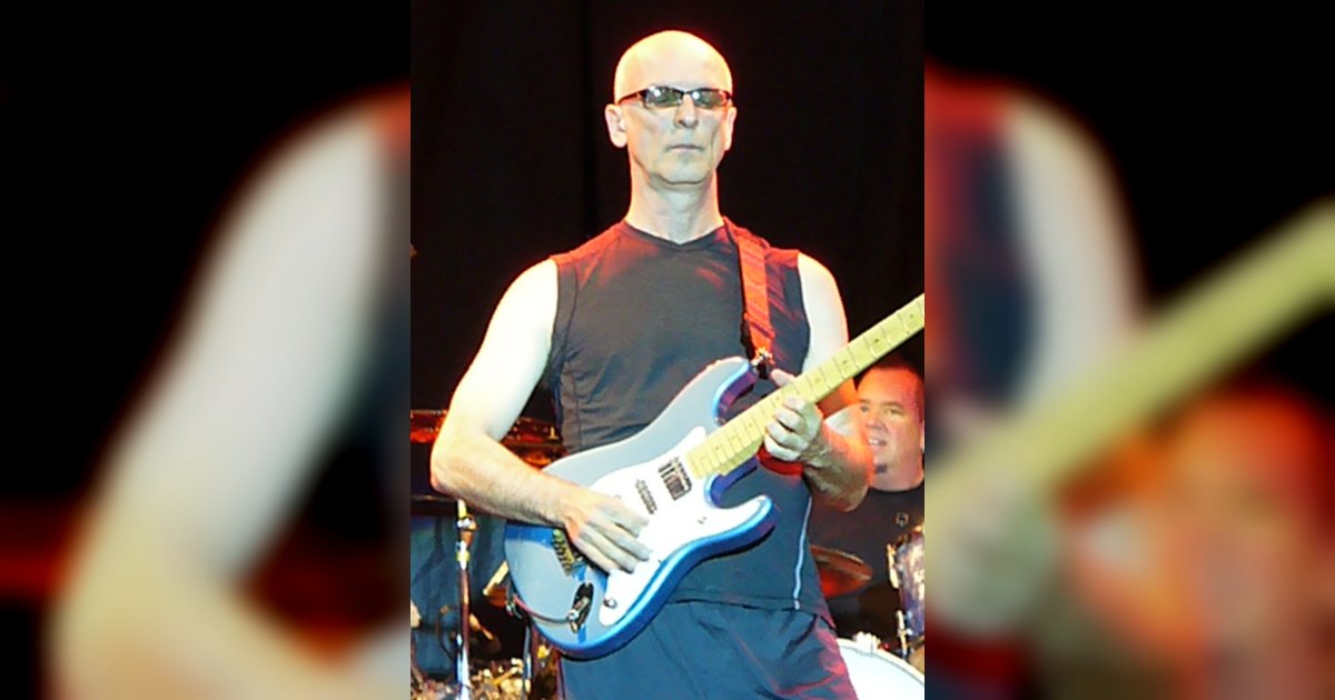 Kim Mitchell au Club Regent Casino