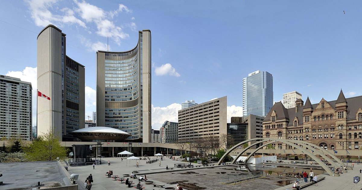 Show Me the City: Toronto Walking Tour