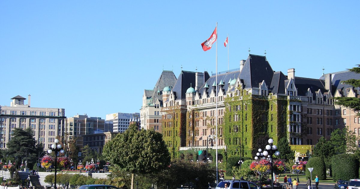 Victoria Half-Day Hop-on Hop-off Sightseeing Tour