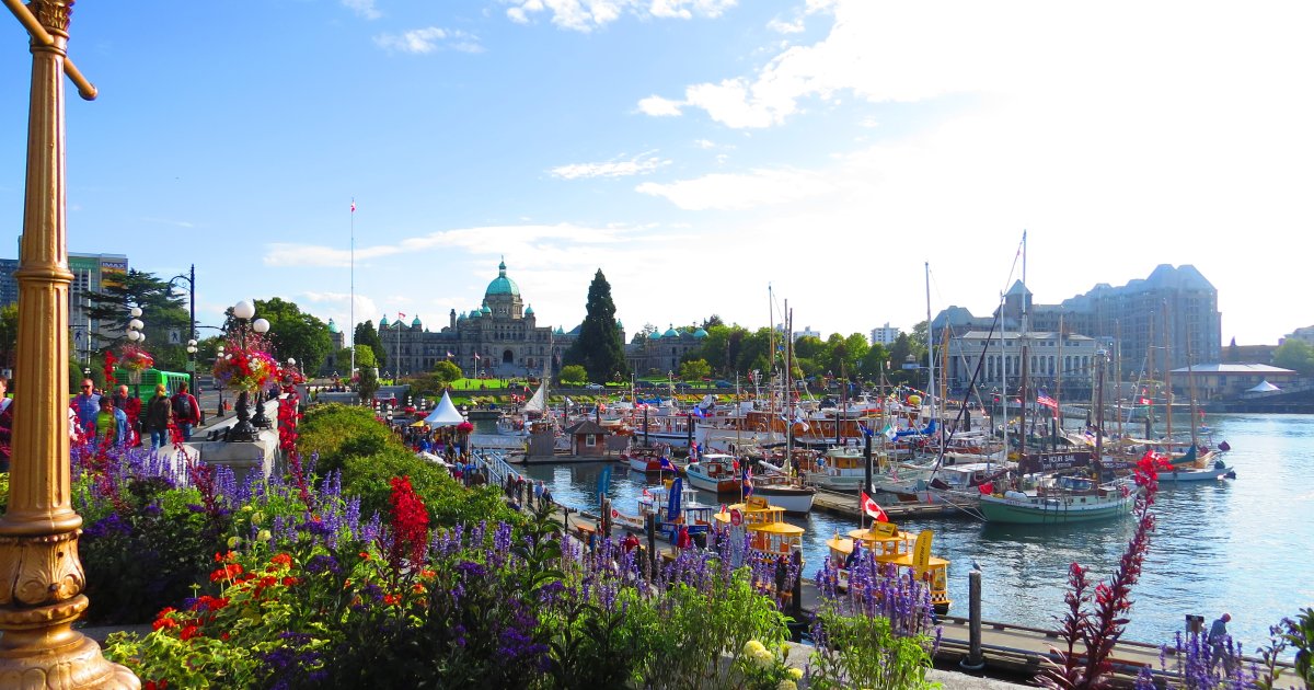 Downtown Victoria Food & City Tour