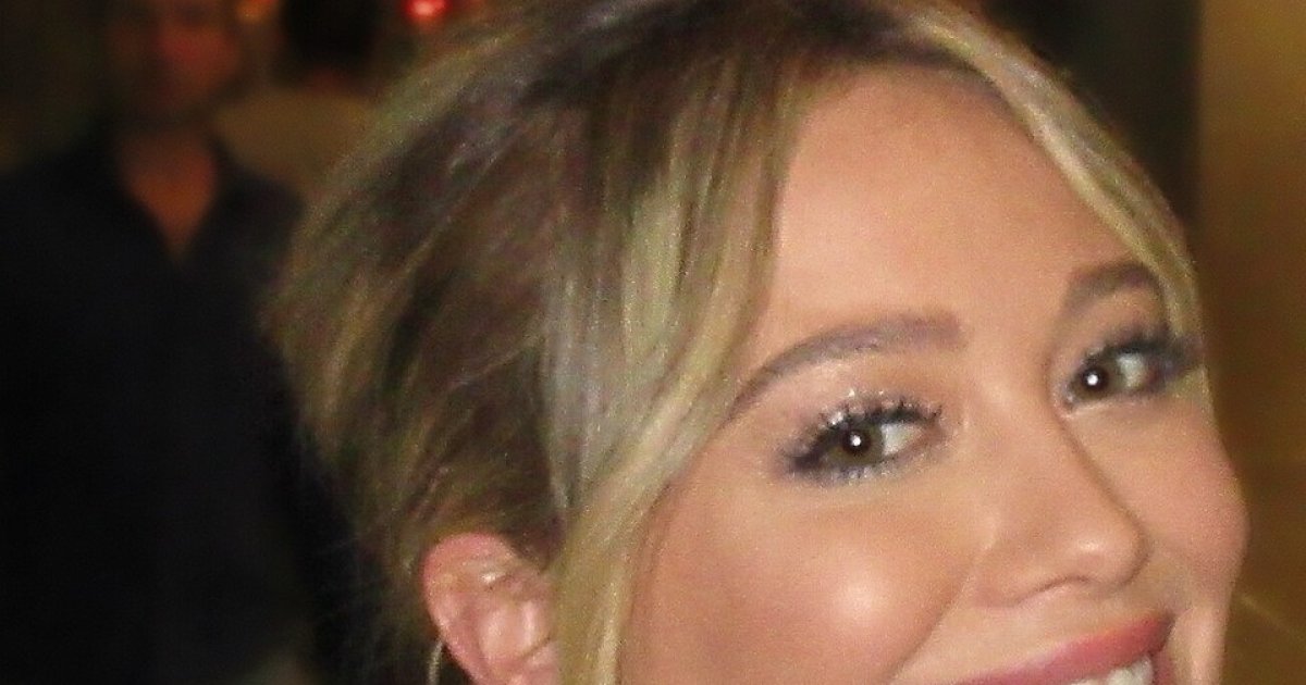 Hilary Duff & Lauren Spencer Smith at the Bell Centre