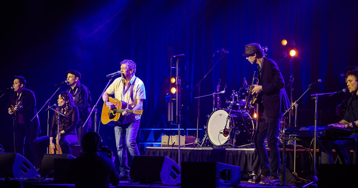 Lennie Gallant at the Light House Arts Centre