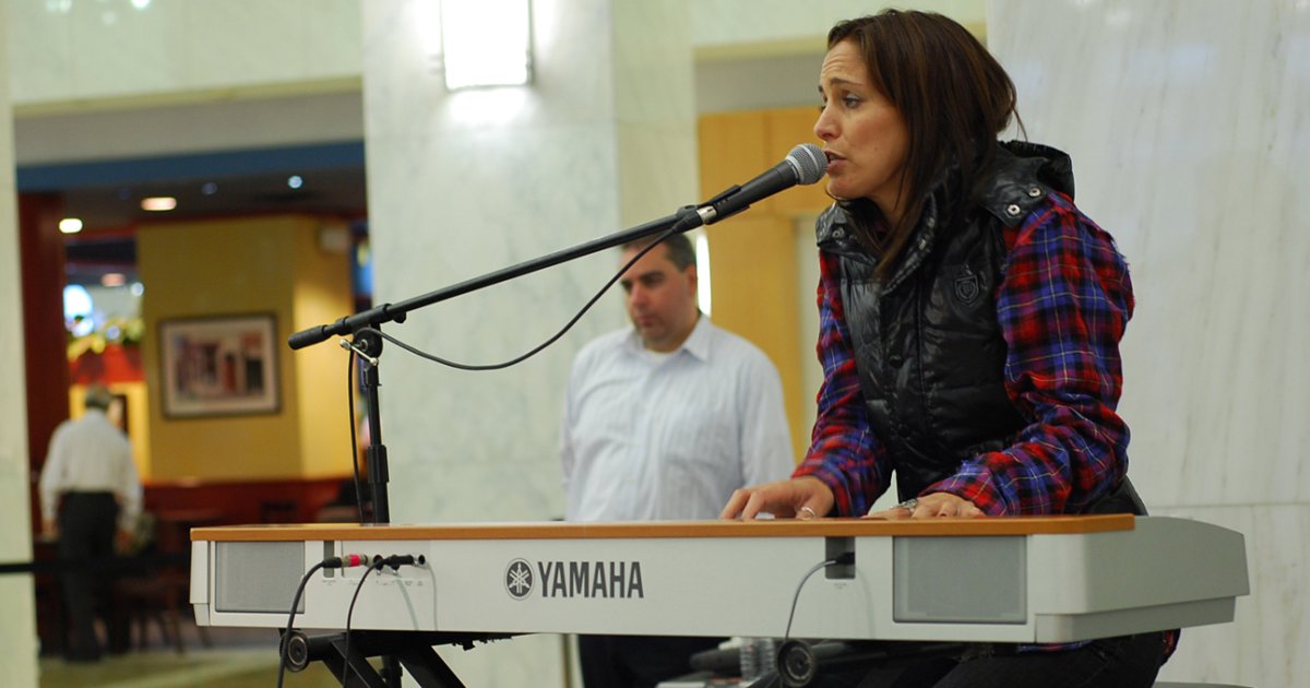 Raine Maida & Chantal Kreviazuk at Théâtre Beanfield