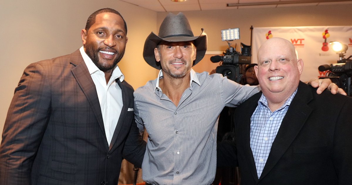 Tim McGraw & 49 Winchester at RBC Amphitheatre