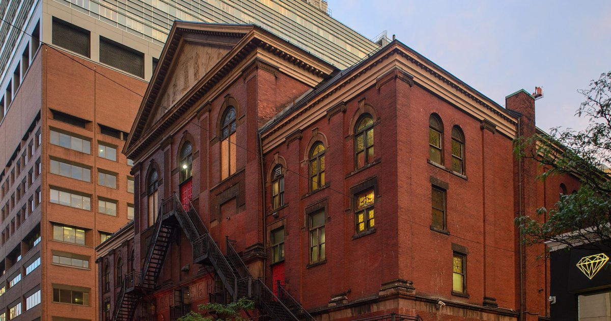 Classic Albums Live — U2: Achtung Baby at Massey Hall