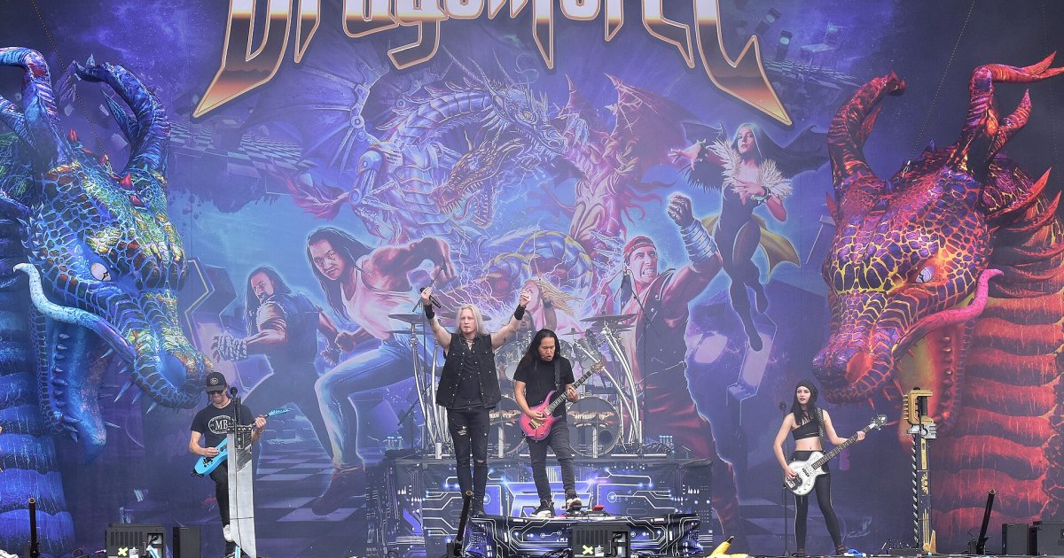 DragonForce at History