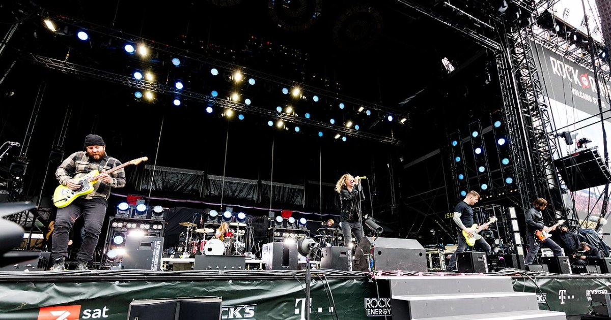 Underoath, August Burns Red & Atreyu at the PNE Forum