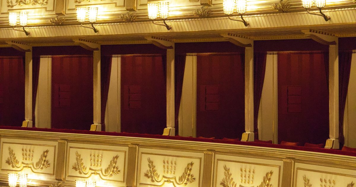 Verdi's Rigoletto by Opéra de Montréal at Salle Wilfrid-Pelletier